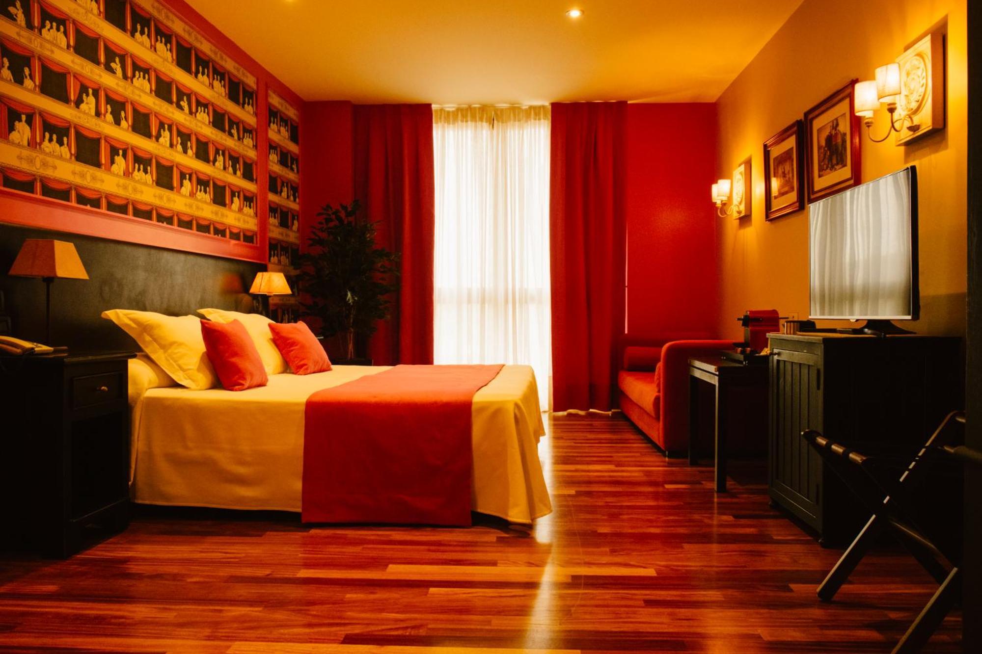 Hotel Vinicola Real-200 Monges Albelda De Iregua Bagian luar foto