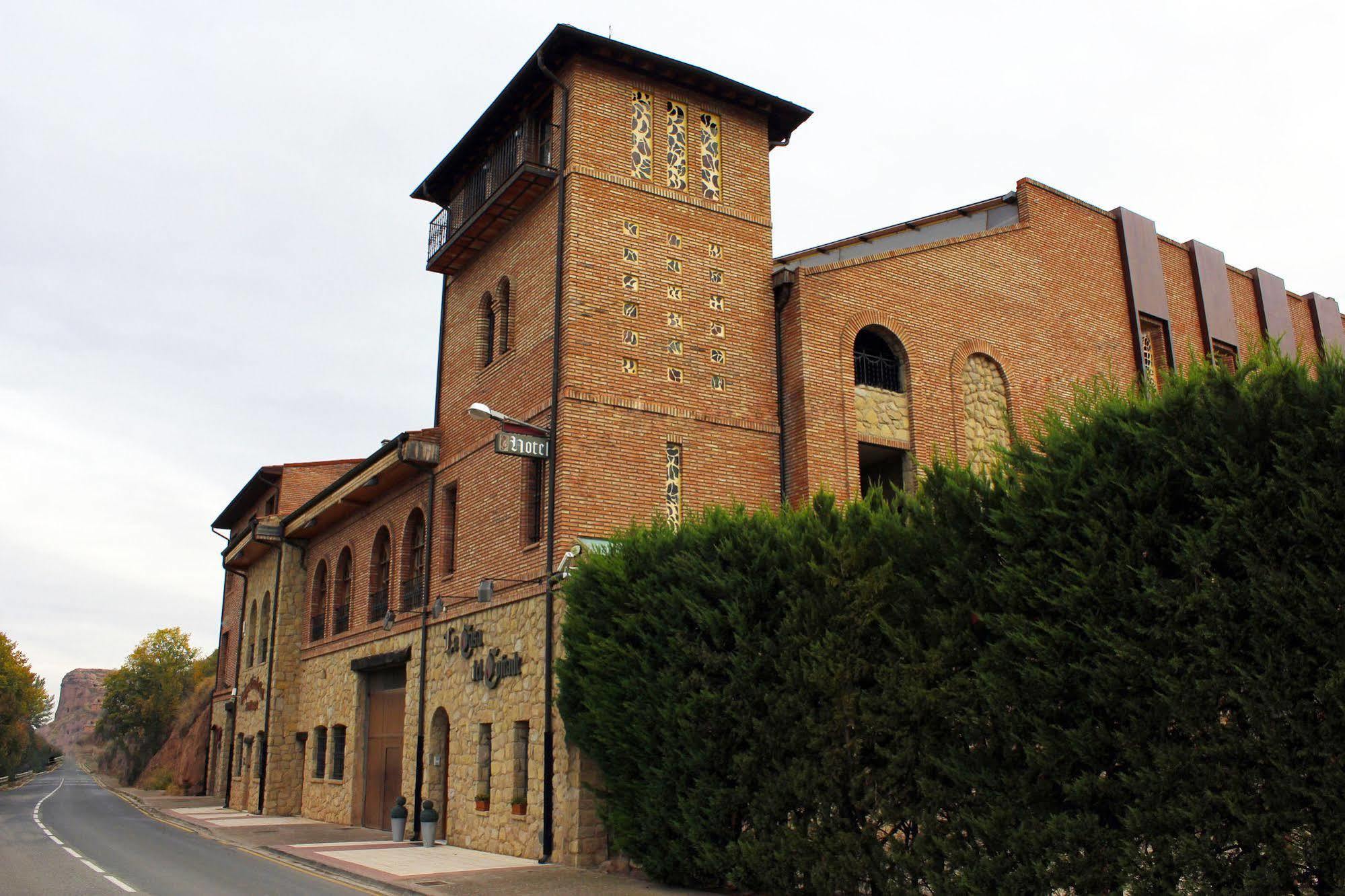Hotel Vinicola Real-200 Monges Albelda De Iregua Bagian luar foto